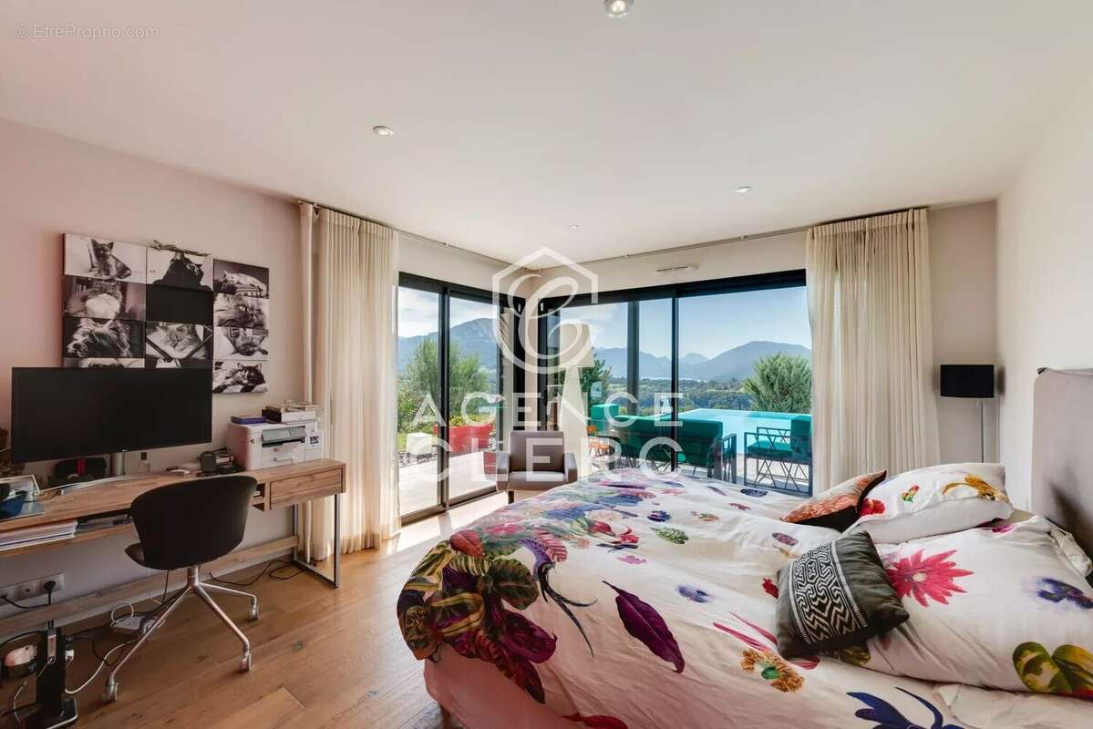 Maison à ARGONAY