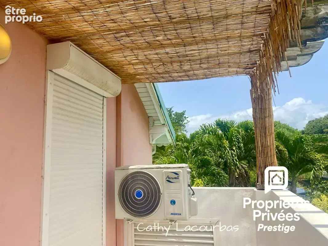 Rare, Appartement Duplex T4 avec jardin et piscine , Baie Mahault - photo 10