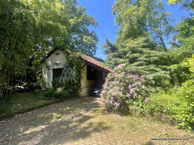 Maison à FERNEY-VOLTAIRE