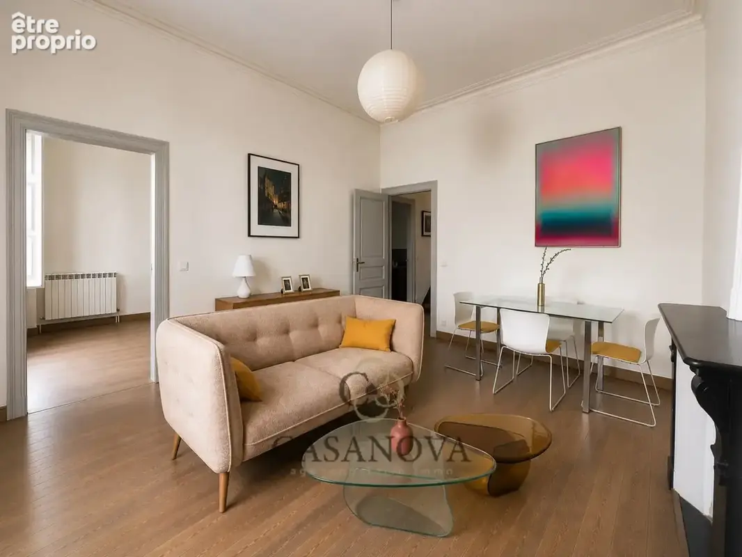 Appartement 3 pièces de caractère de 68 m² avec balcon au cur de l'Écusson à Montpellier - photo 3