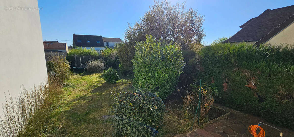 Maison à TREMBLAY-EN-FRANCE