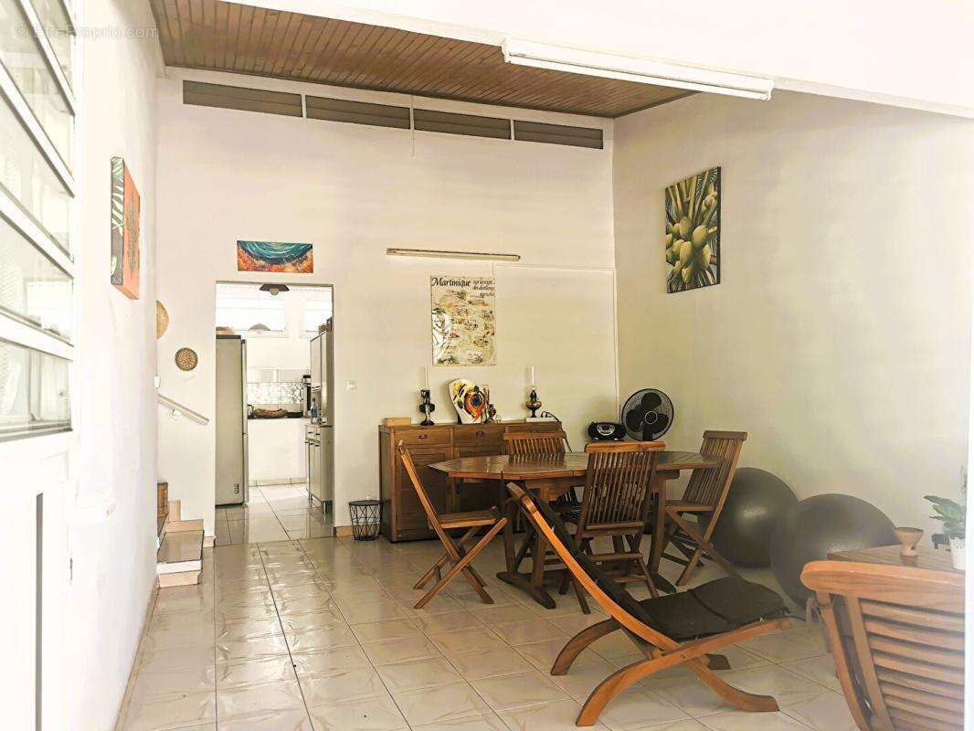 Maison à LE LORRAIN