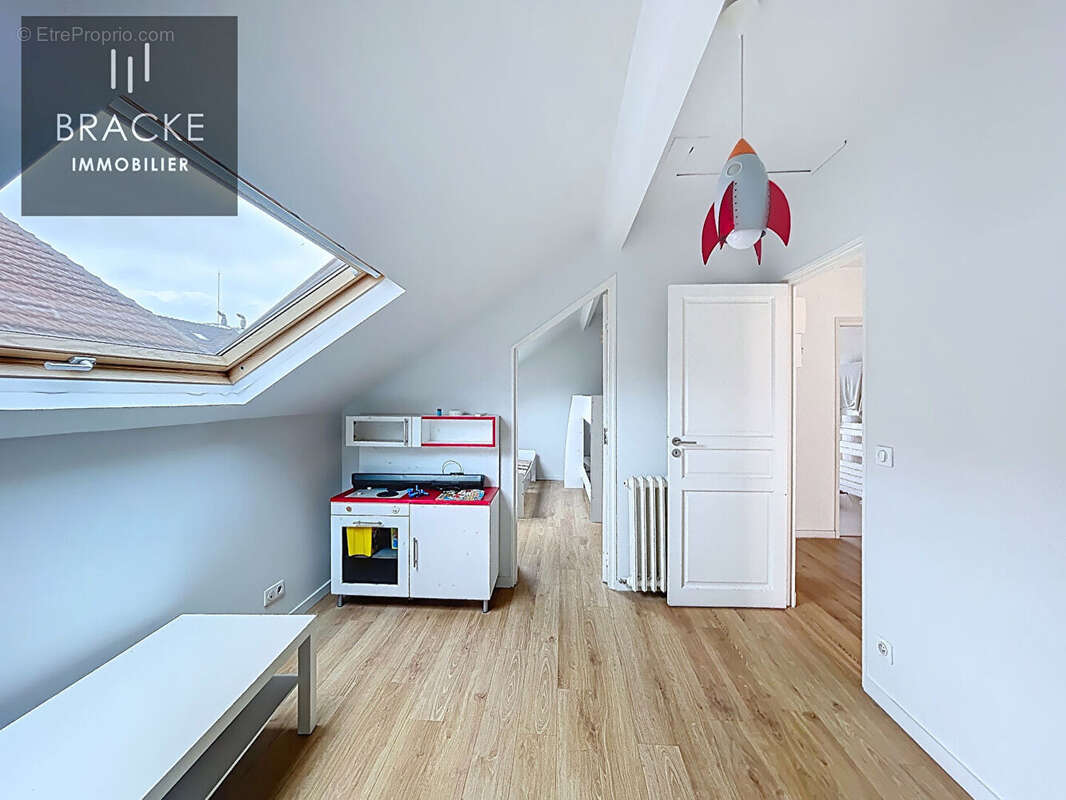 Maison à LA GARENNE-COLOMBES