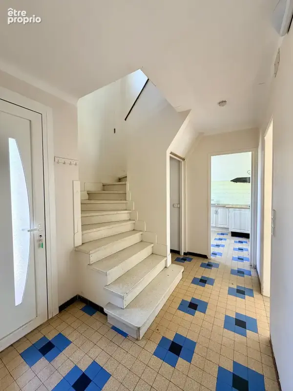 Maison de type 4 avec dépendance et jardin - photo 3