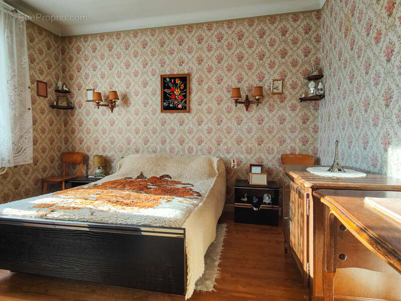 Maison à SAUZE-VAUSSAIS