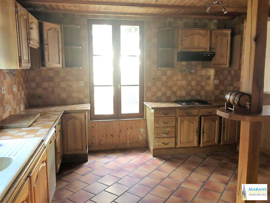 Maison 147 m² à La Taillee  - photo 8