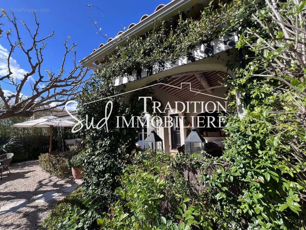 Maison à MAUSSANE-LES-ALPILLES