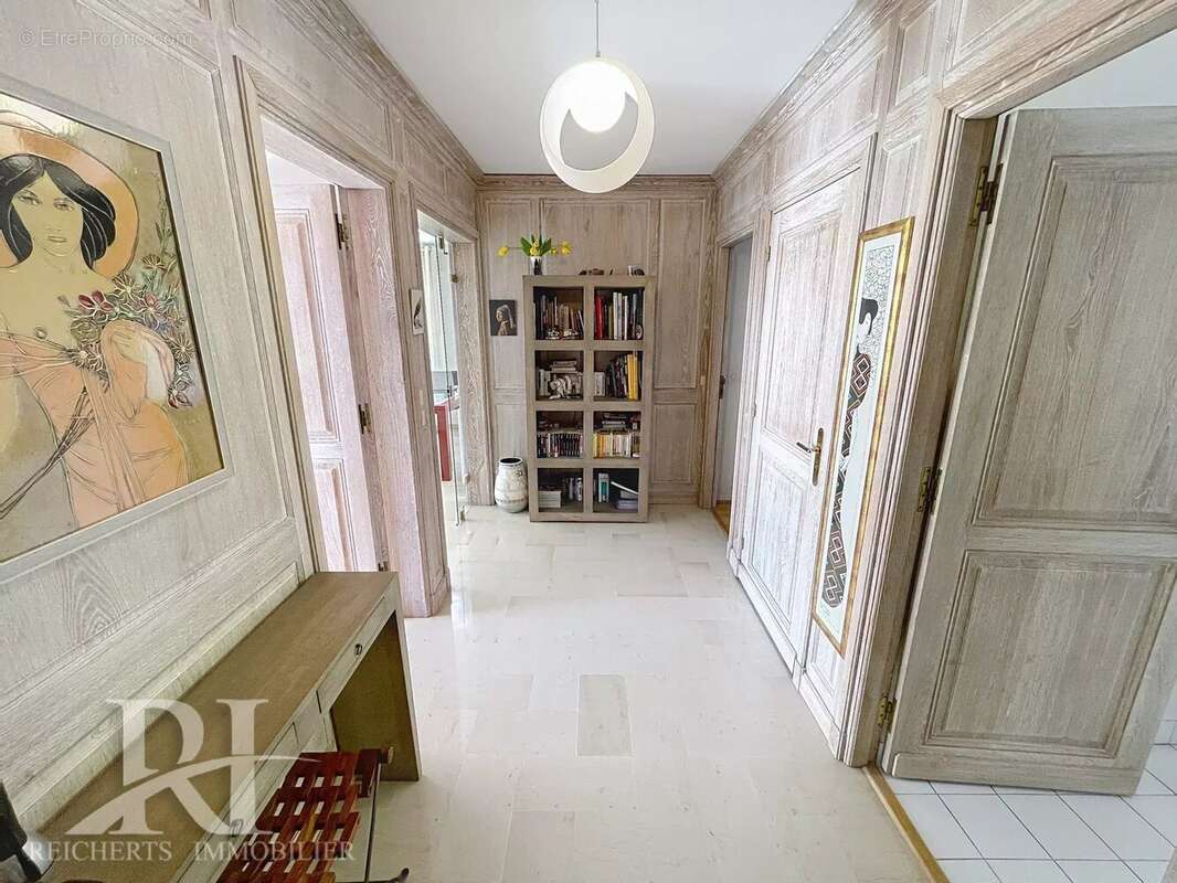 Appartement à LE CANNET