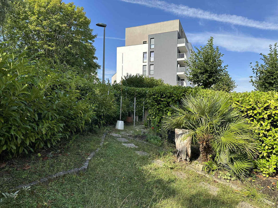 Maison à CHAMPS-SUR-MARNE