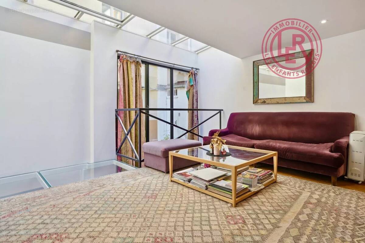 Commerce à PARIS-11E