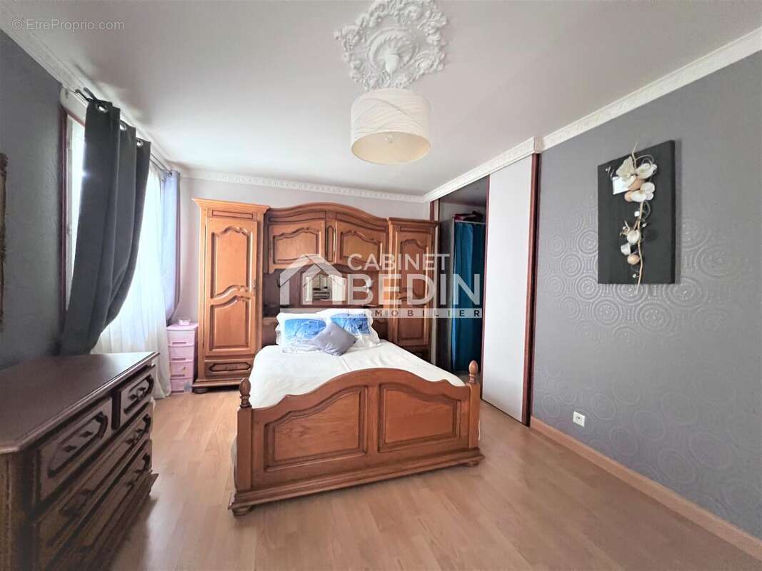 Maison à VILLEGOUGE