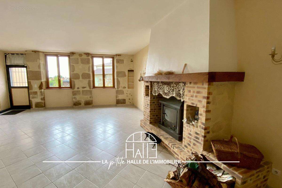 Maison à VERNEUIL-SUR-VIENNE