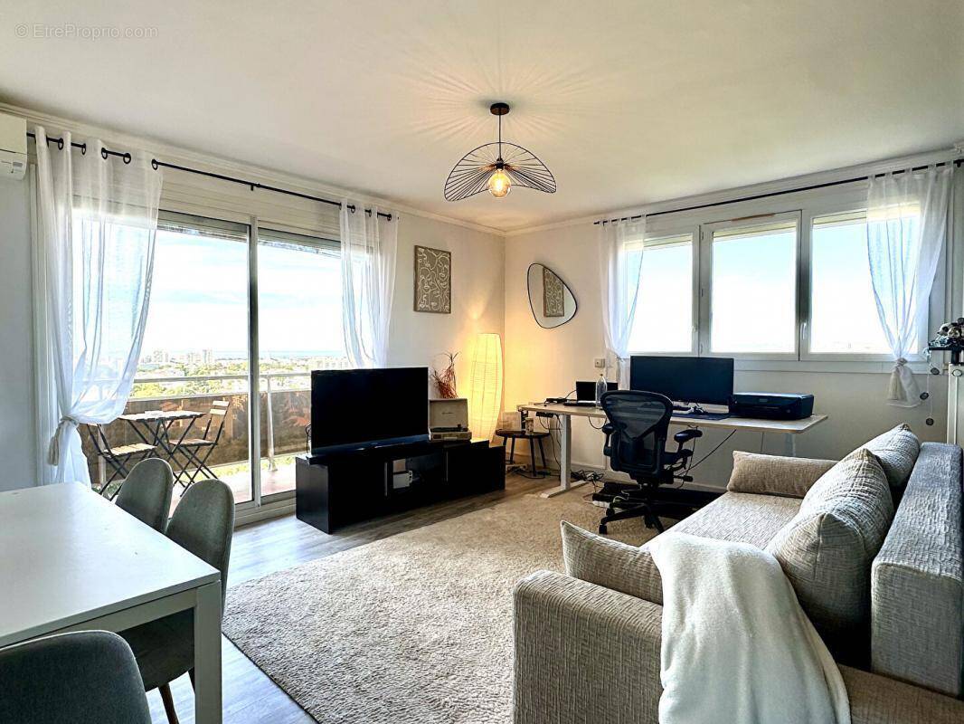 Appartement à MARSEILLE-10E