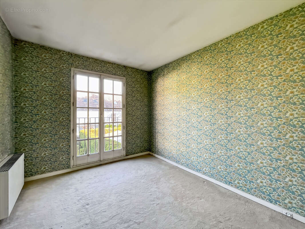 Maison à DAMMARIE-LES-LYS