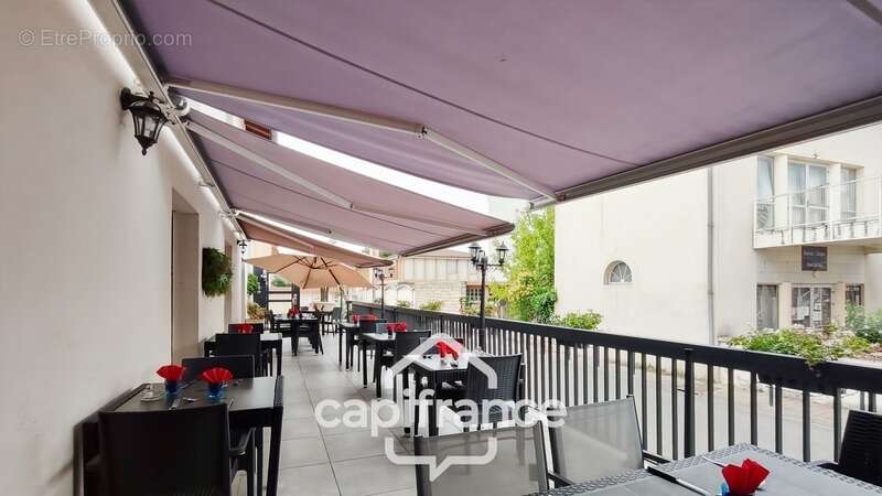 Fonds de commerce Hôtel-Restaurant à vendre CASTELJALOUX (47) - photo 3