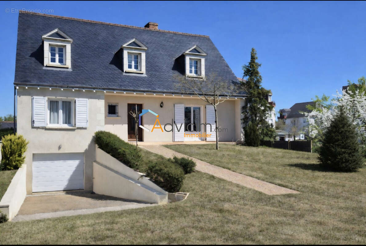 Maison à LA VILLE-AUX-DAMES