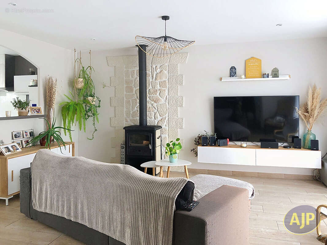 Maison à SAINT-LEGER-SOUS-CHOLET