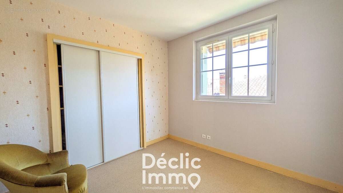 Maison 155m² 6 chambres à Angoulême - photo 7