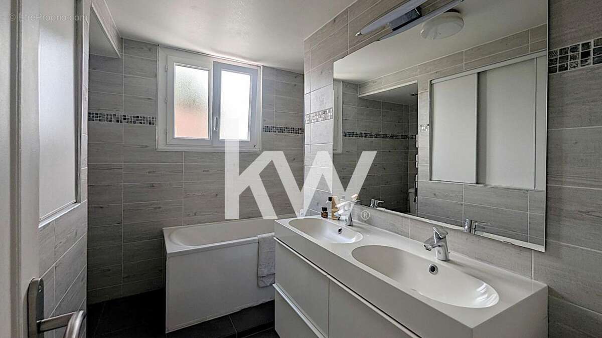 Maison à MONTMORENCY