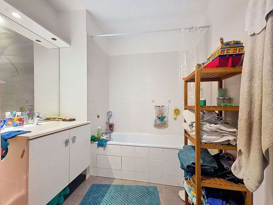 Appartement à NANTERRE