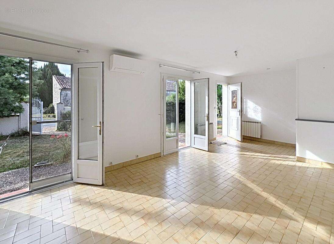 Maison à THENAC
