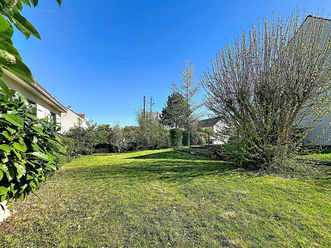 Maison à SAINT-MICHEL-SUR-ORGE