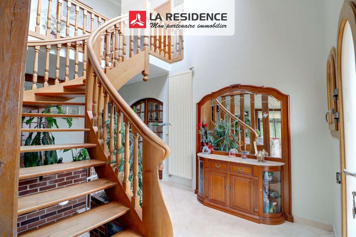 Maison à DEVILLE-LES-ROUEN