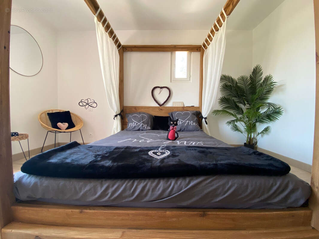 Maison à SAINT-GILLES