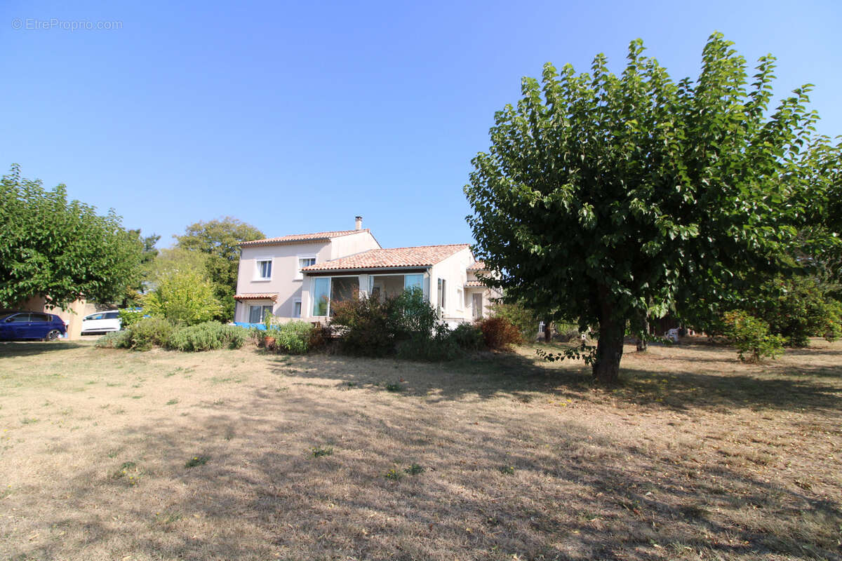 Maison à ALLEGRE-LES-FUMADES