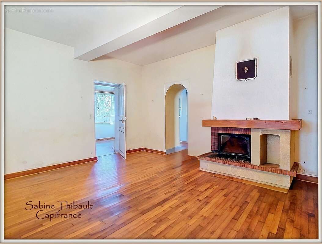 Dpt Indre et Loire (37), à vendre MARCILLY-SUR-MAULNE, maison 7 pièces 173 m2 - Terrain clos - photo 6