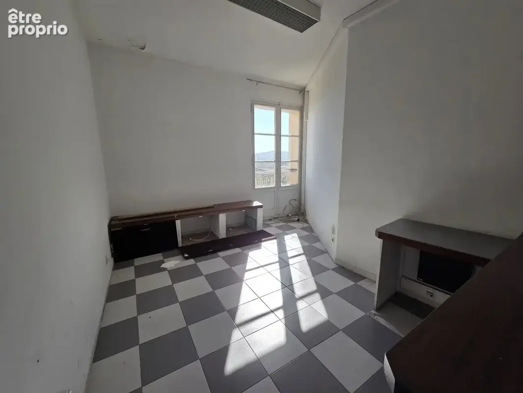 Appartement 30 pièces 572 m² à vendre à Frejus (83600) - photo 3