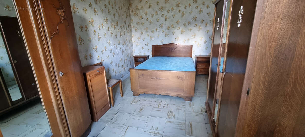 Maison à PONT-SUR-YONNE