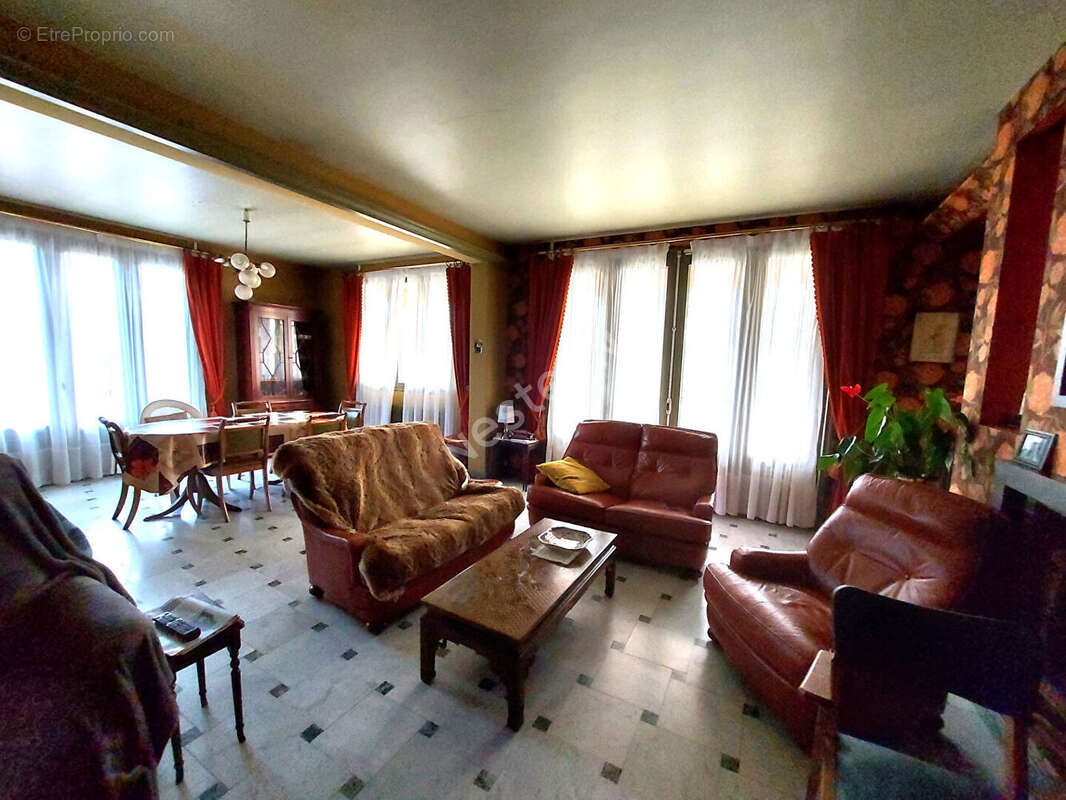 Maison à BEAURIEUX