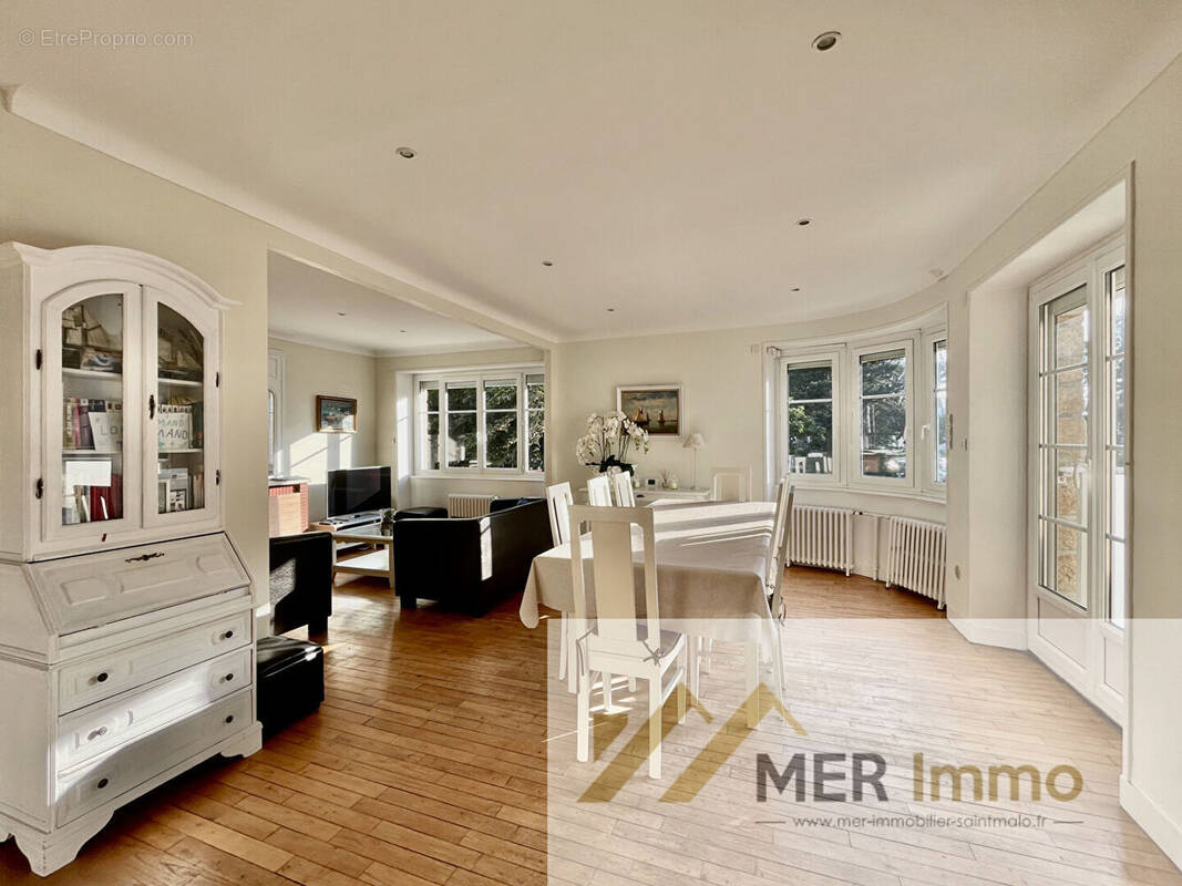 Photo Maison à Saint-Malo au prix de 1 242 000€