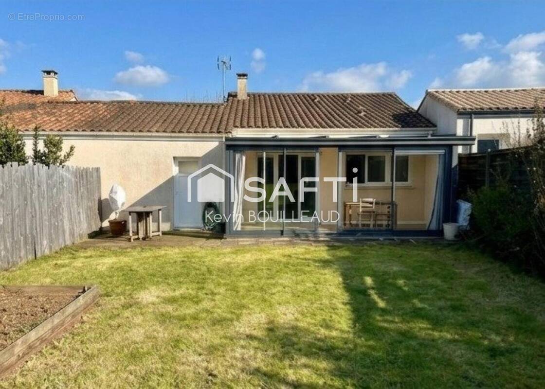 Photo 1 - Maison à LA CRECHE