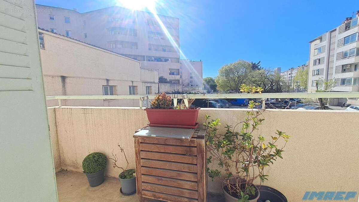 Appartement à MARSEILLE-9E