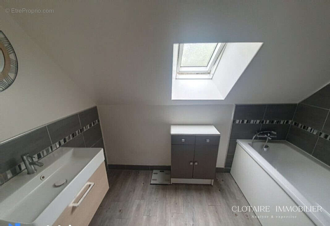 Maison à TROSLY-BREUIL