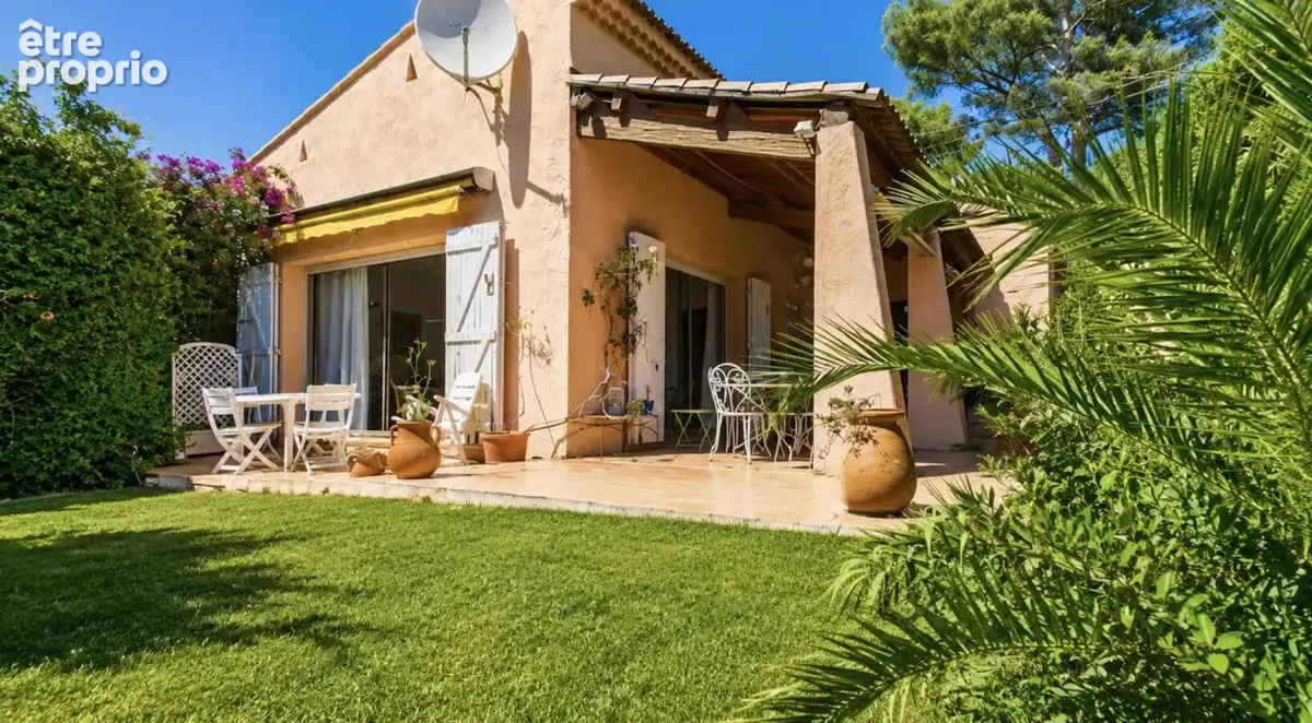 Maison à CARQUEIRANNE