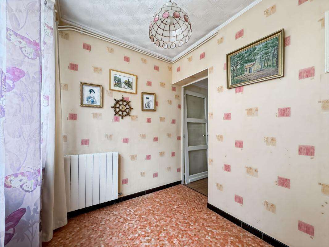 Appartement à SEPTEMES-LES-VALLONS