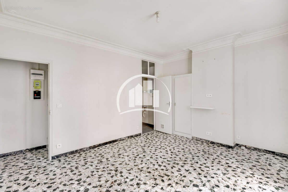 Appartement à PARIS-19E