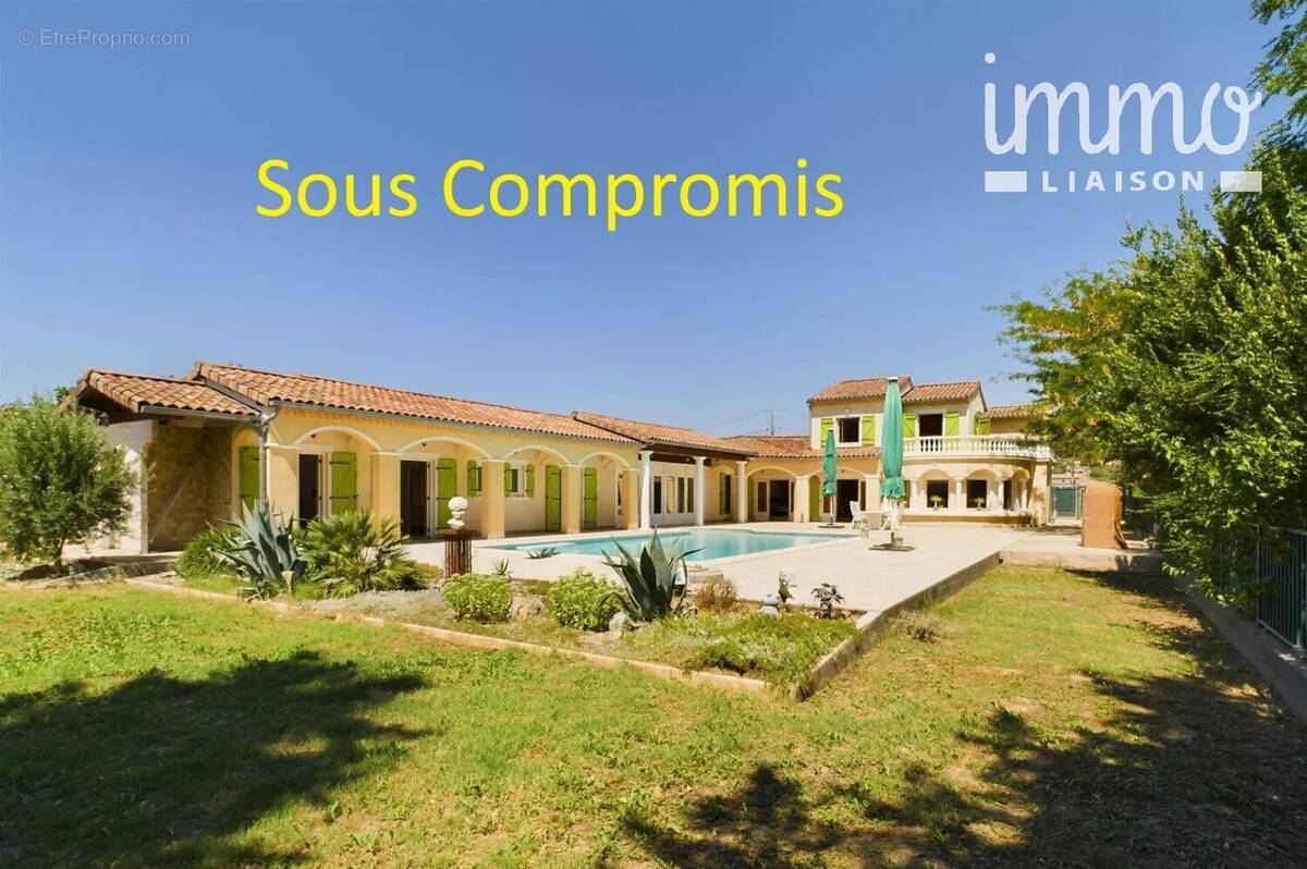 Maison à VALLON-PONT-D'ARC