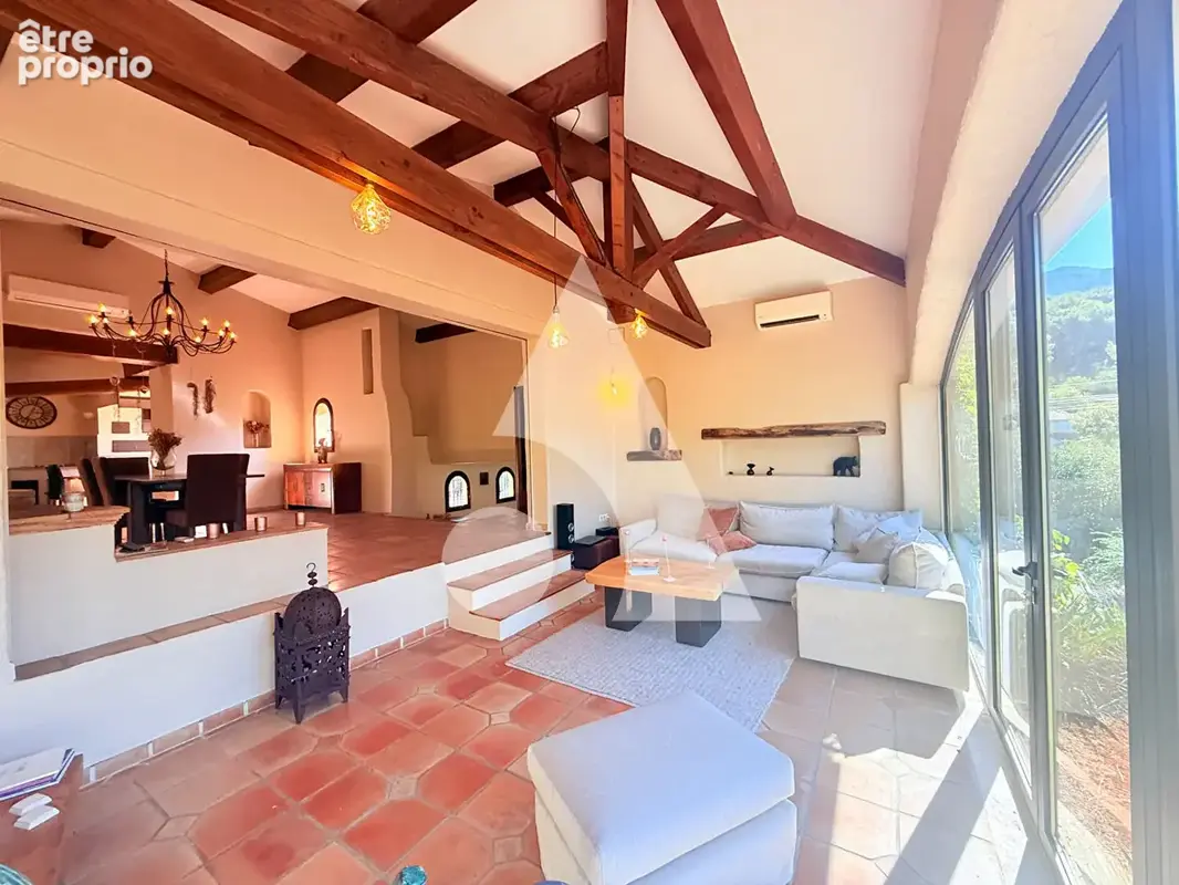 Bastide Provençale 6 pièces 207 m² - ROQUEVAIRE - photo 5
