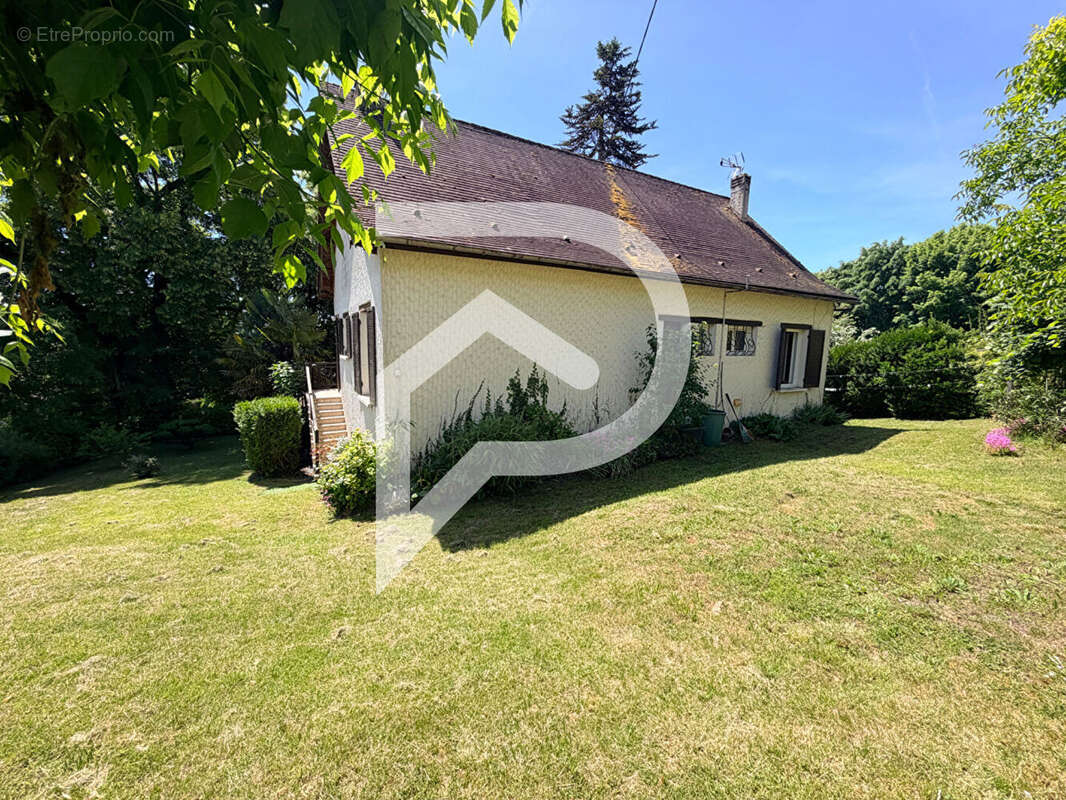 Maison à TRELISSAC