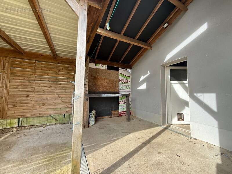 Maison à MESLAY-DU-MAINE