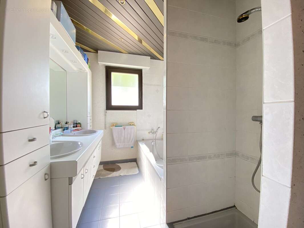 Maison 155 m² à Brece  - photo 7