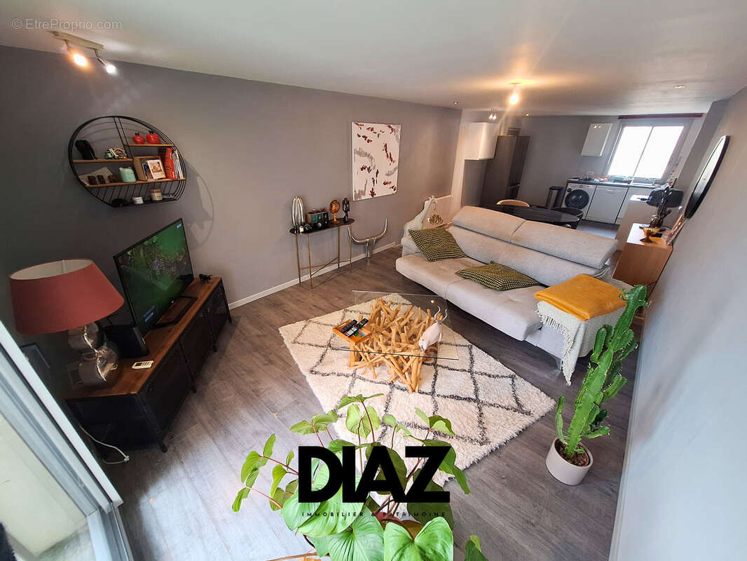 Appartement à NIMES