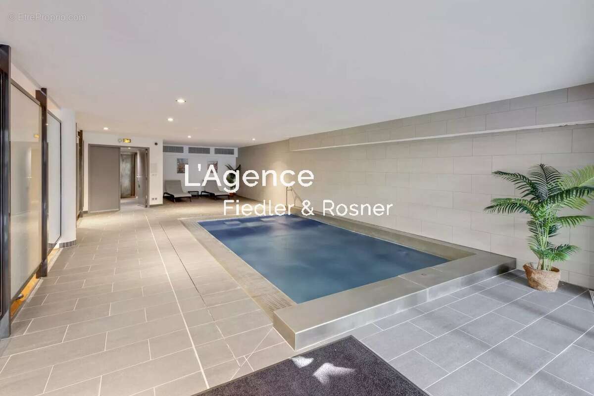 Appartement à SAINT-TROPEZ