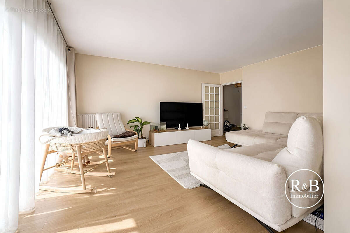 Appartement Les Clayes Sous Bois 4 pièce(s) 74 m2 - photo 6
