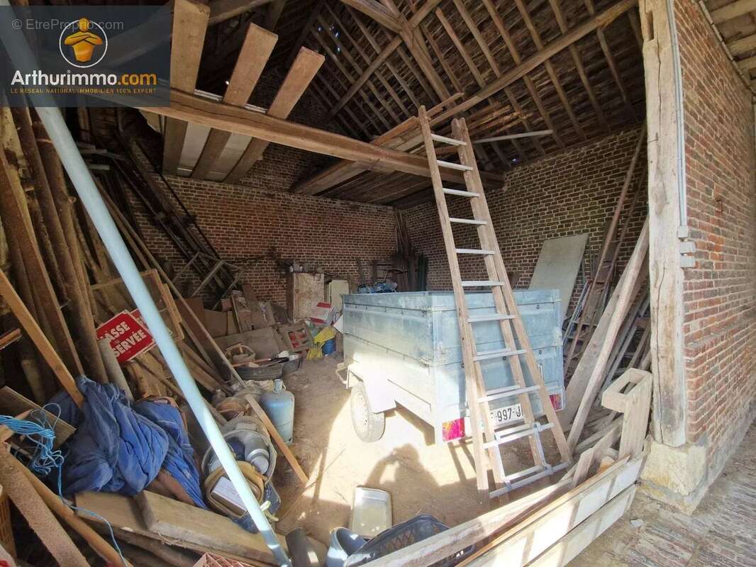 Maison à COIVREL