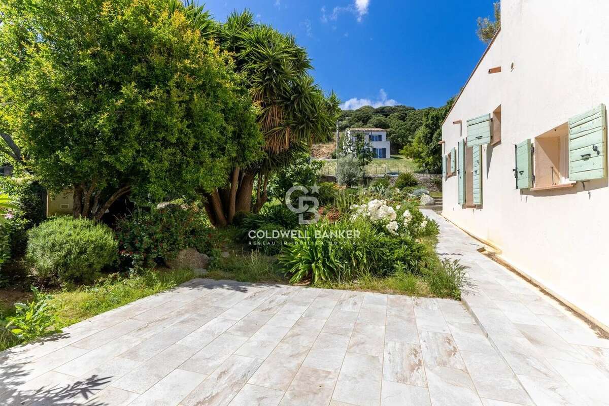 Appartement à SANTA-REPARATA-DI-BALAGNA